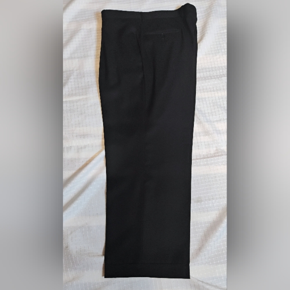 Jones New york Men's 3 Pc Black Suit - Picture 5 of 8